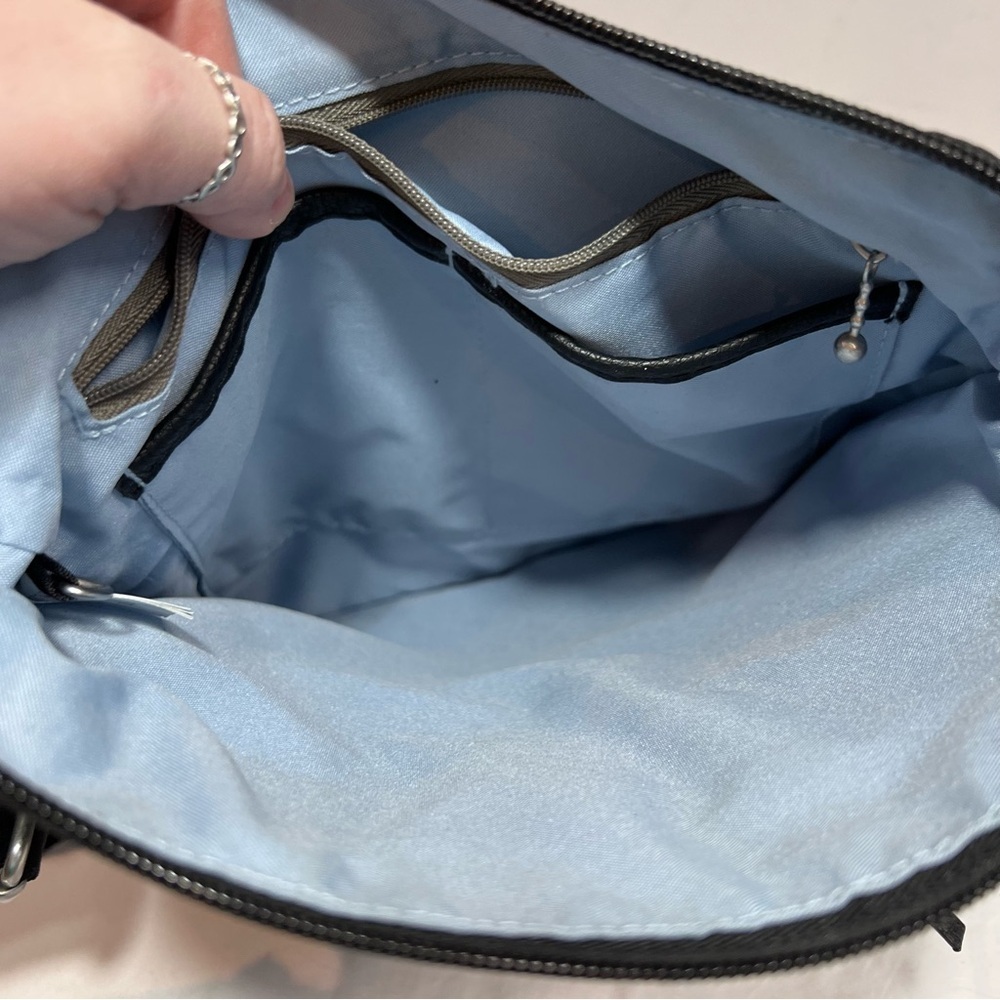 Baggallini medium black crossbody travel packable purse - Picture 5 of 9